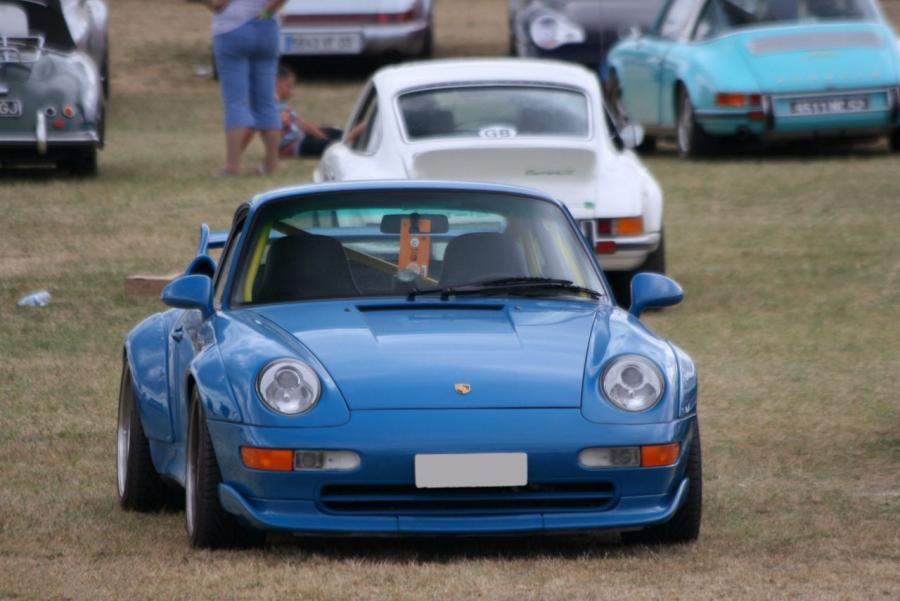  Porsche 911 GT2 1995 года  (фото 7 из 26)